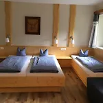 Zum Fuhrmann * نيوستيف ام ستوبيتا